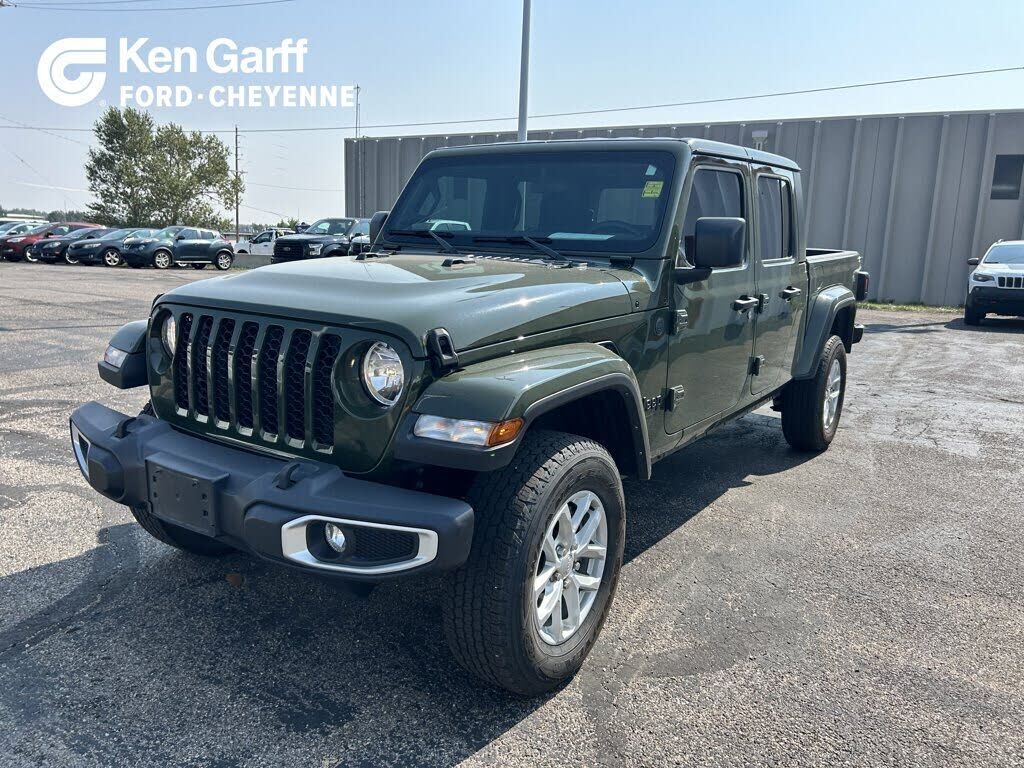 2023 JEEP Gladiator