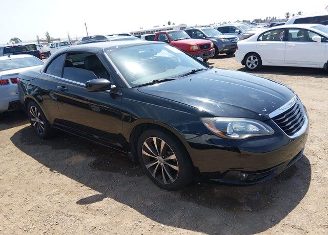 2012 CHRYSLER 200