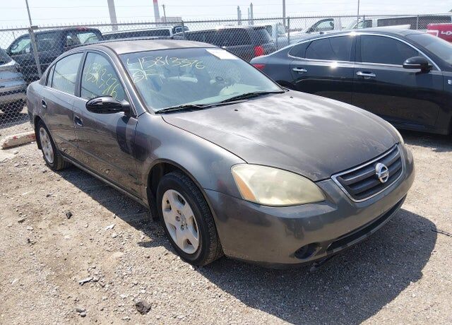 2004 NISSAN Altima