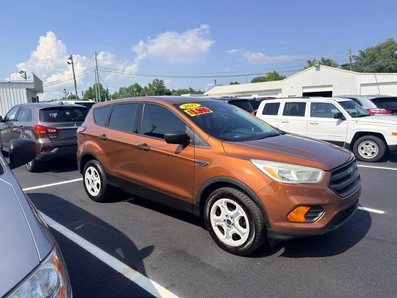 2017 FORD Escape