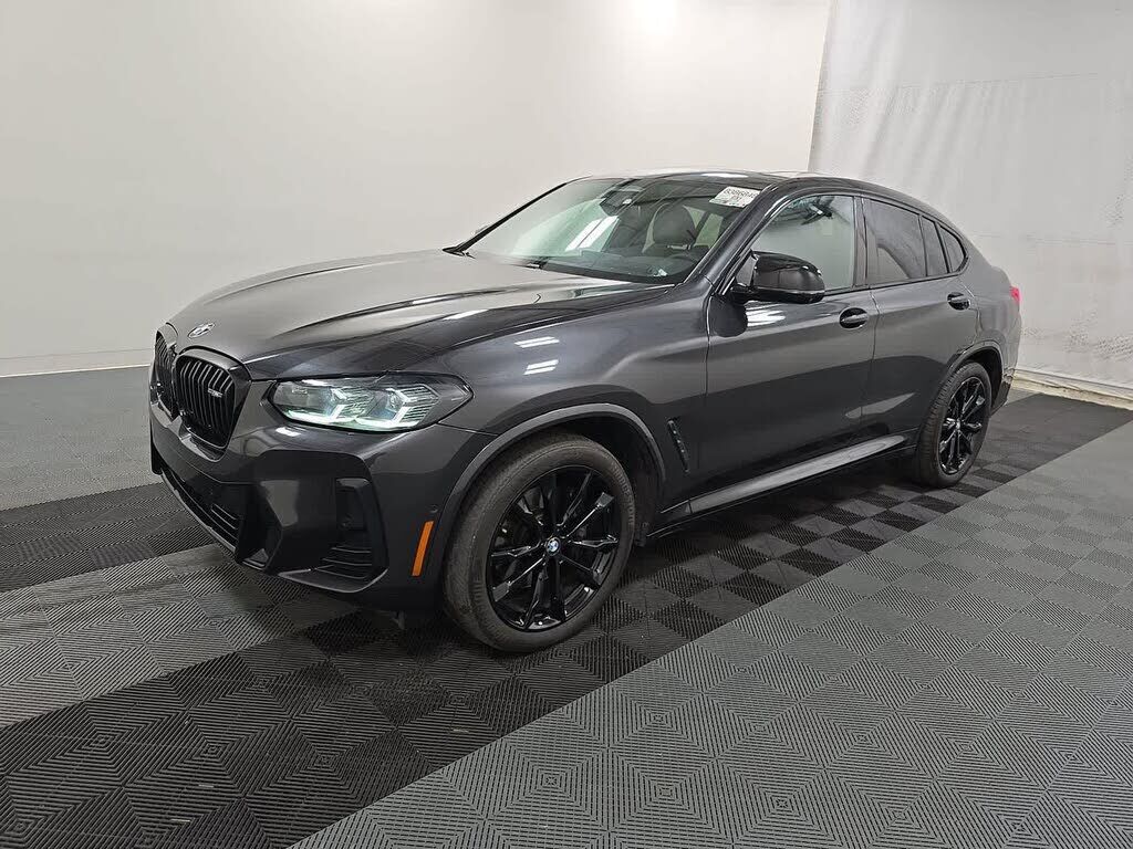 2023 BMW X4