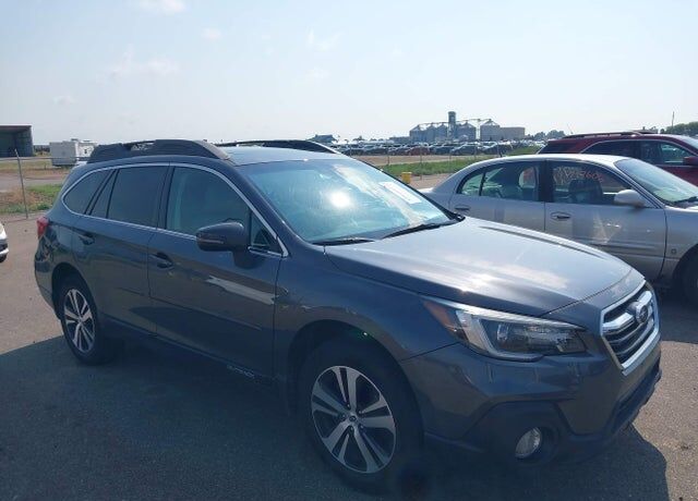2018 SUBARU Outback