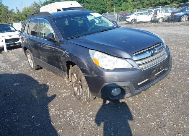 2014 SUBARU Outback