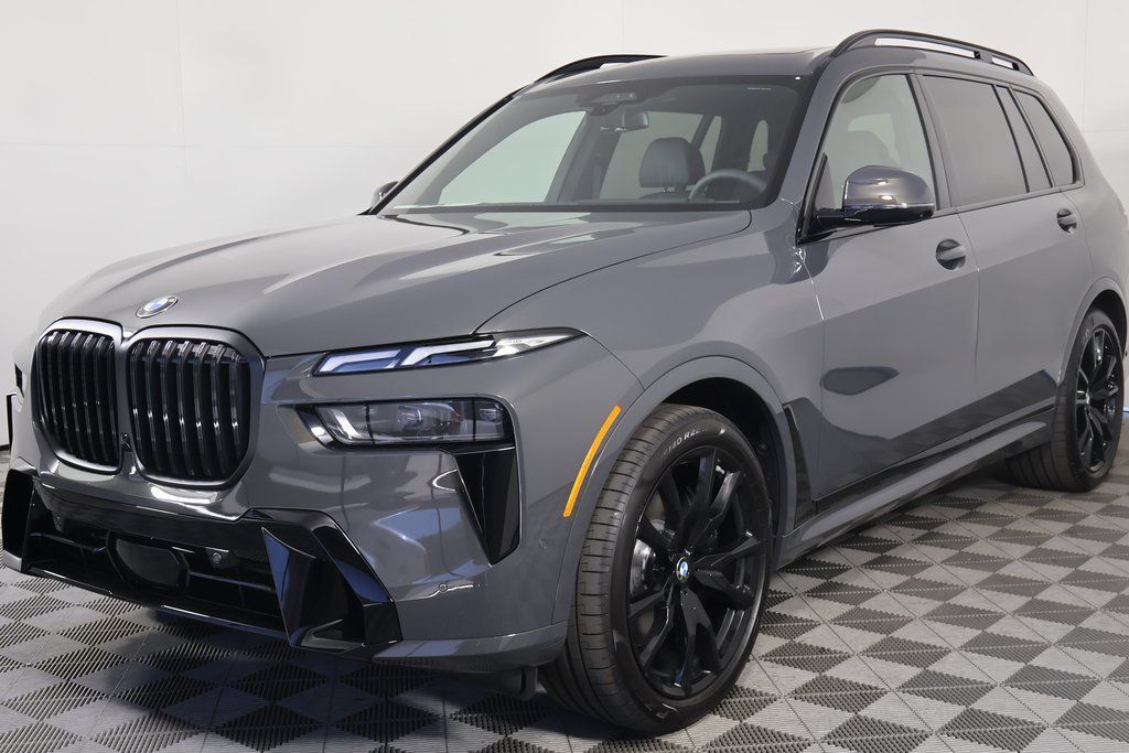 2027 BMW X7
