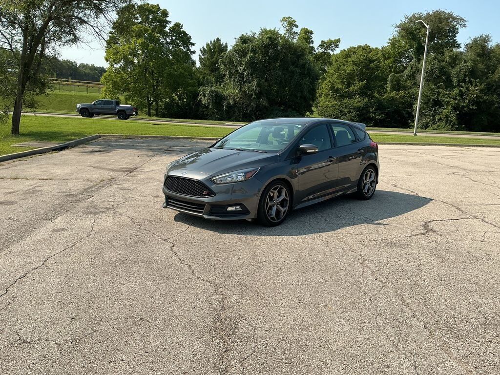 2017 FORD Focus