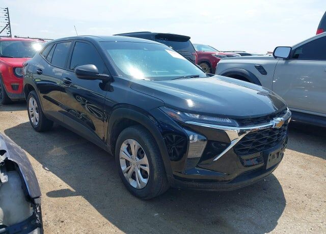 2025 CHEVROLET Trax