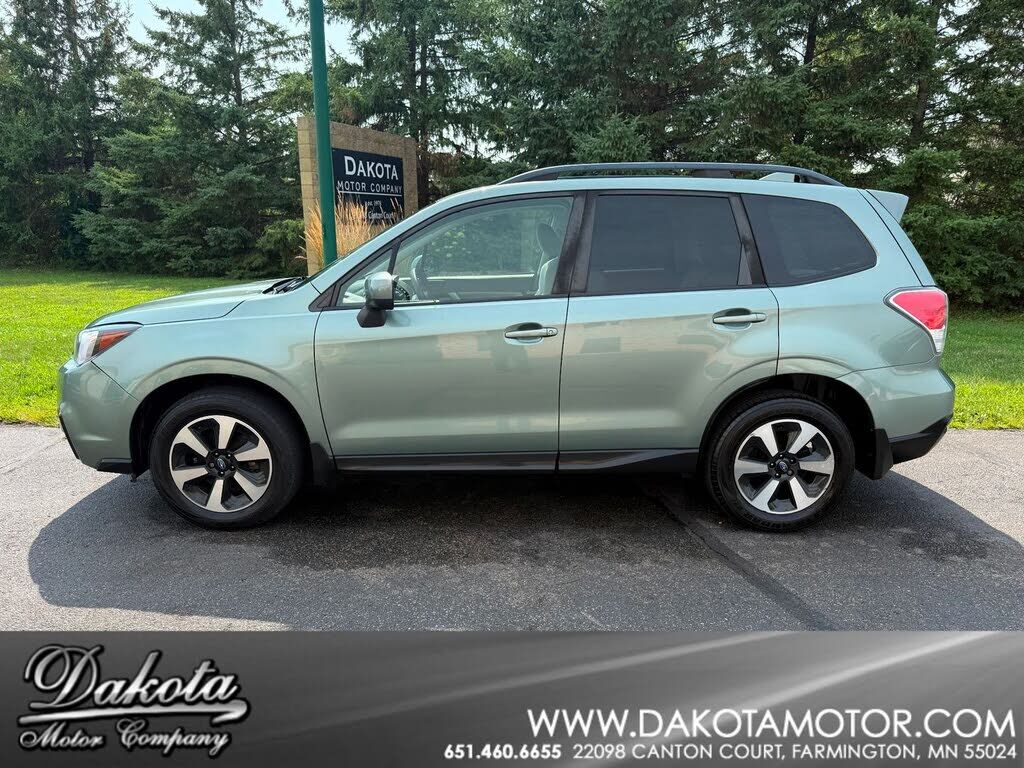 2018 SUBARU Forester