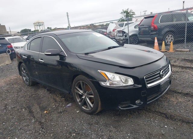 2014 NISSAN Maxima