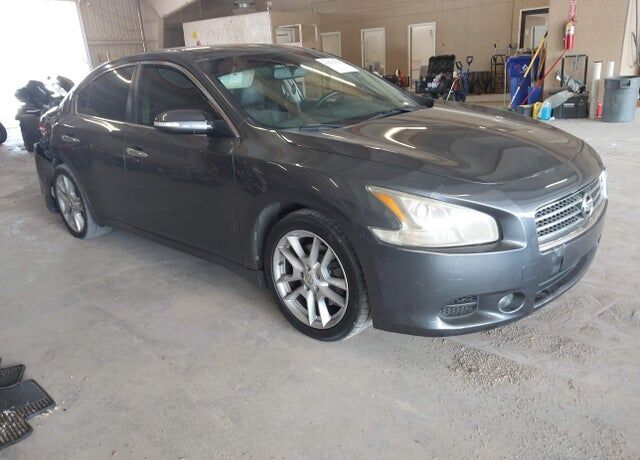 2009 NISSAN Maxima