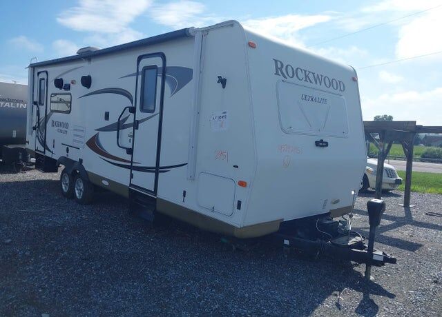 2011 FOREST RIVER Rockwood Lite Weight Trailers
