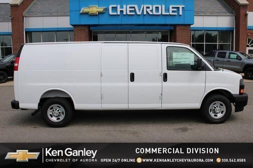 2026 CHEVROLET Express