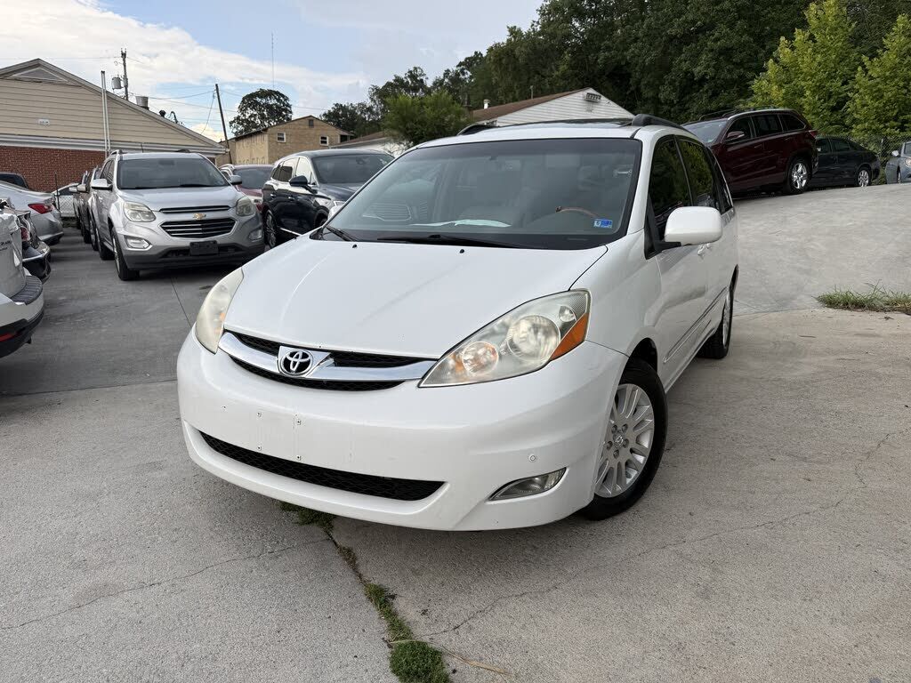 2008 TOYOTA Sienna