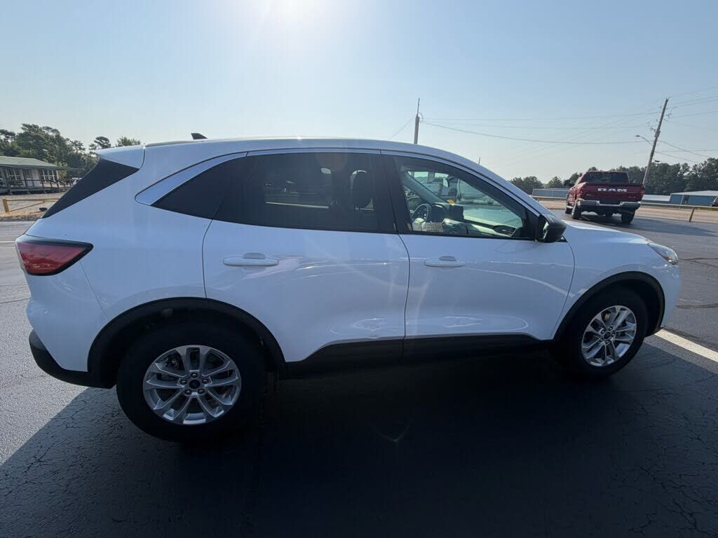 2022 FORD Escape