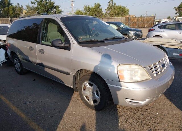 2004 FORD Freestar