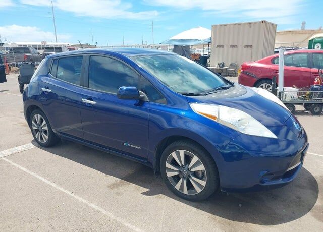 2016 NISSAN Leaf