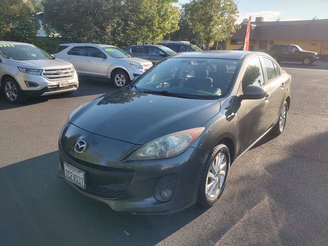 2013 MAZDA Mazda3
