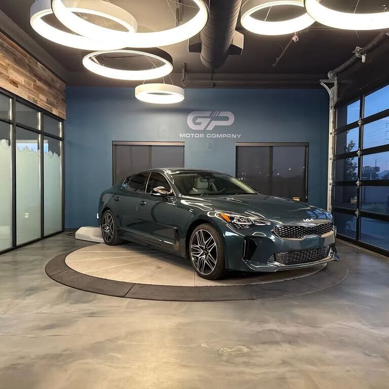 2022 KIA Stinger