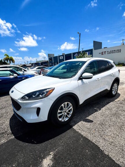 2021 FORD Escape