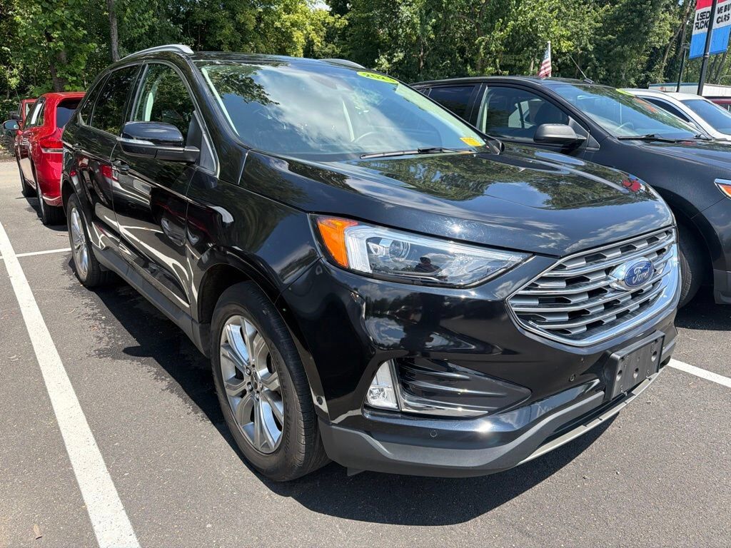 2023 FORD Edge