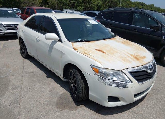 2010 TOYOTA Camry