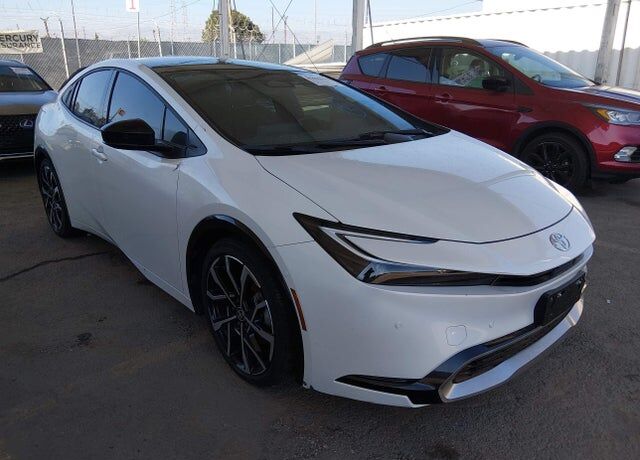 2024 TOYOTA Prius