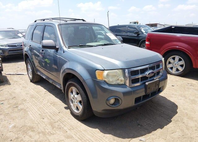 2010 FORD Escape