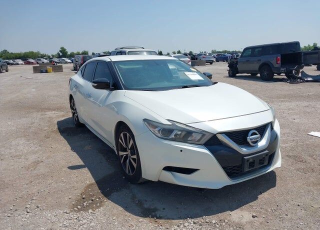 2017 NISSAN Maxima