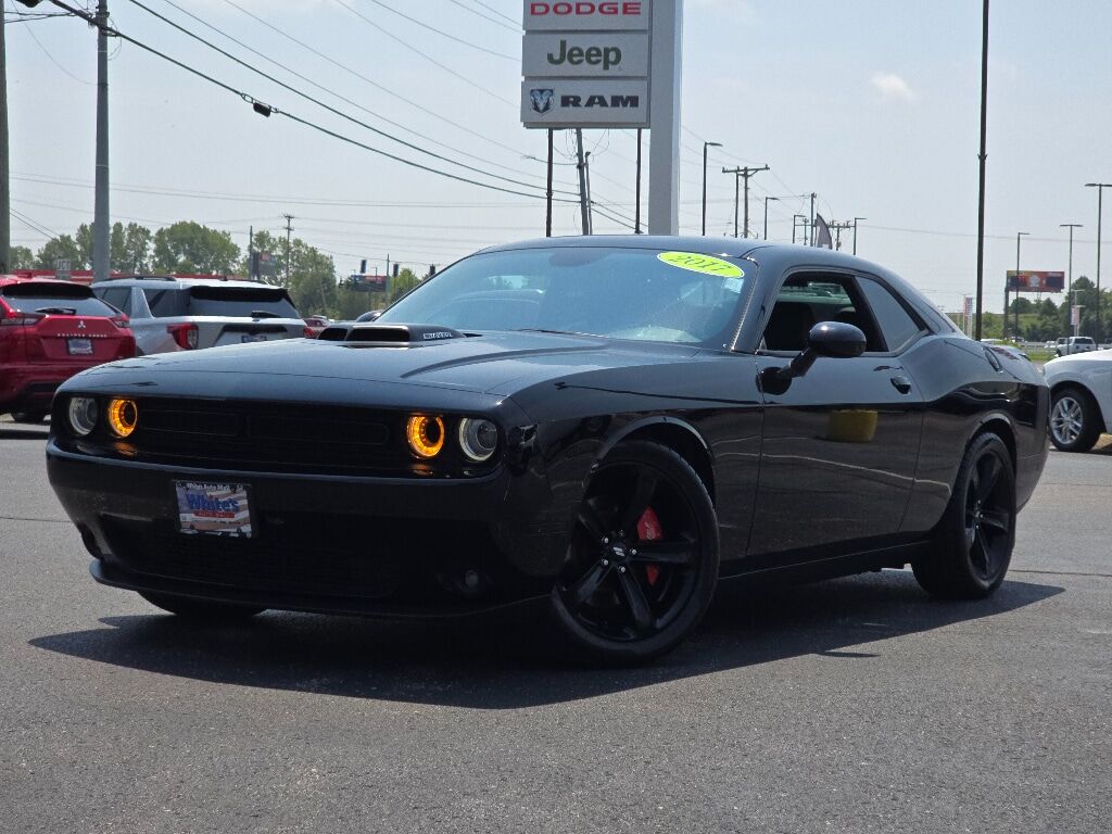 2017 DODGE Challenger