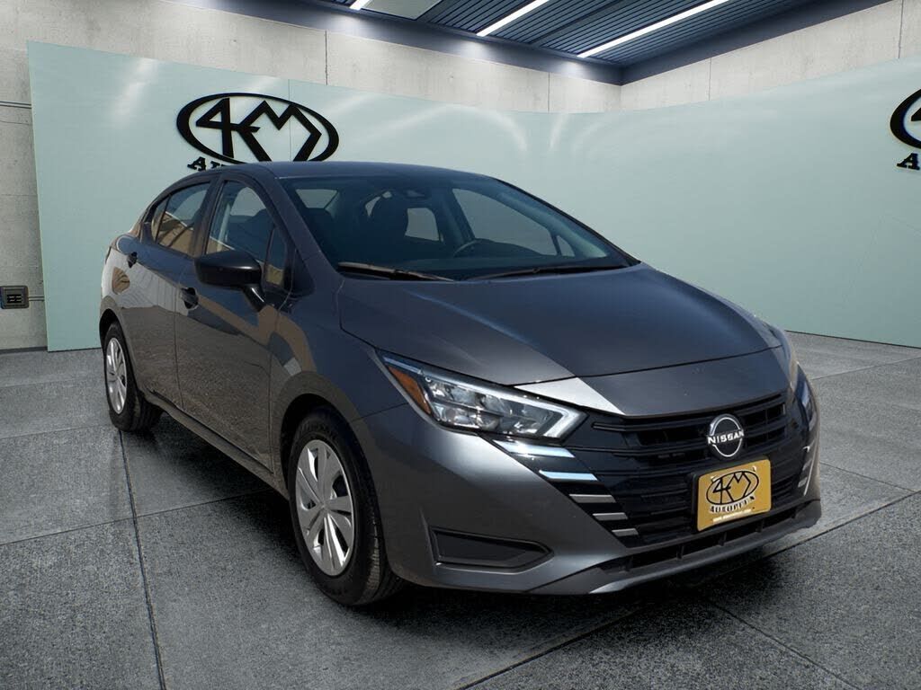 2025 NISSAN Versa