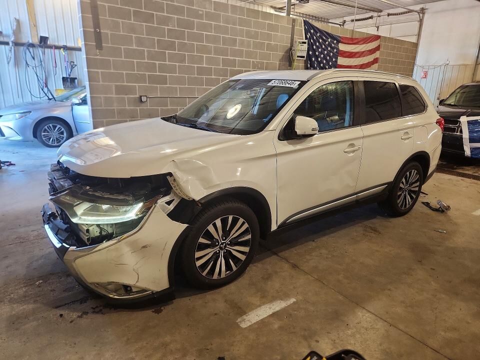 2020 MITSUBISHI Outlander