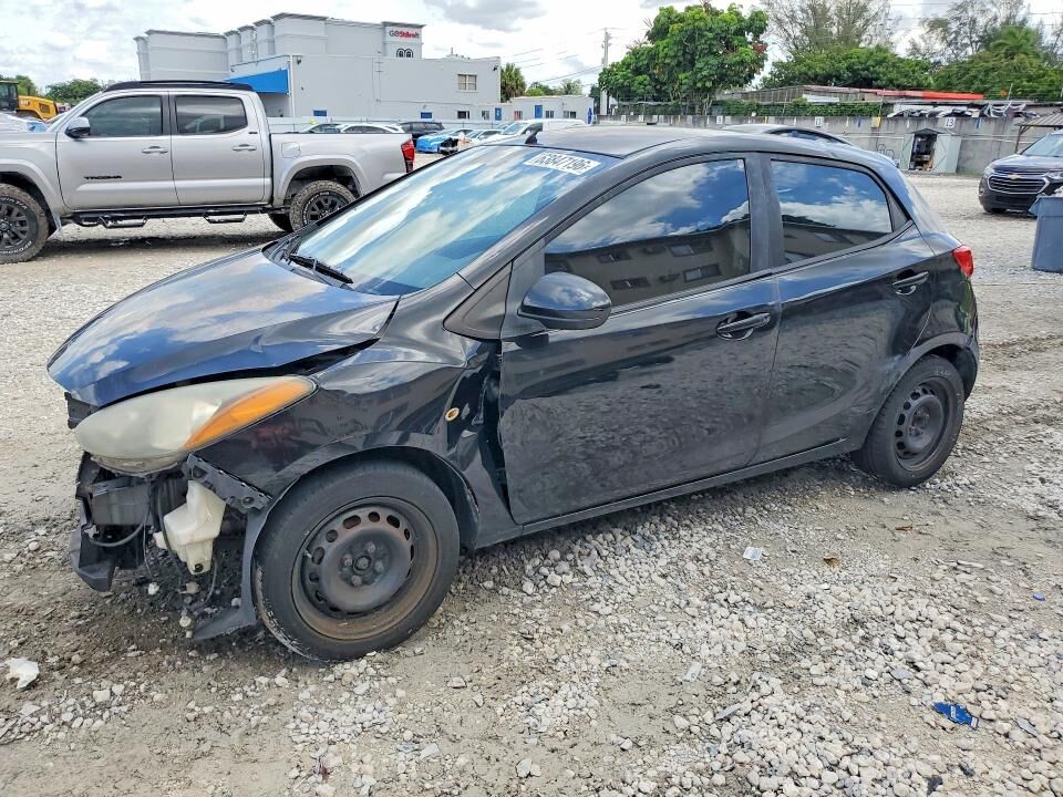 2014 MAZDA Mazda2