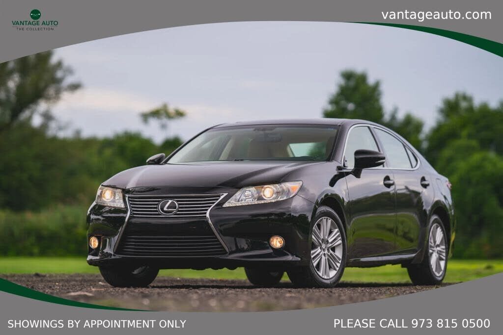 2013 LEXUS ES