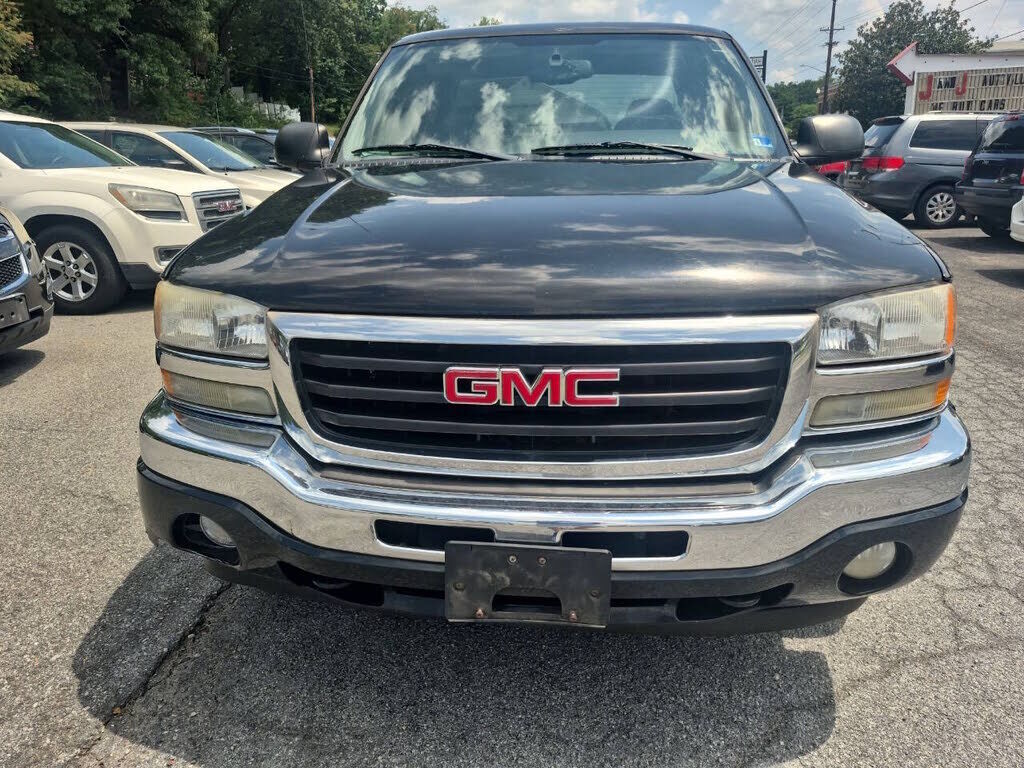 2005 GMC Sierra