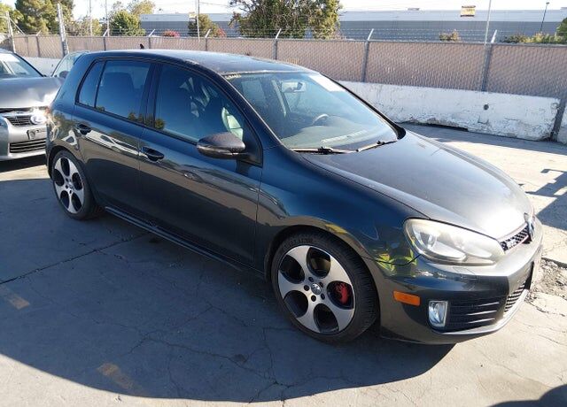 2011 VOLKSWAGEN GTI