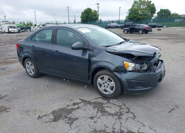 2013 CHEVROLET Sonic