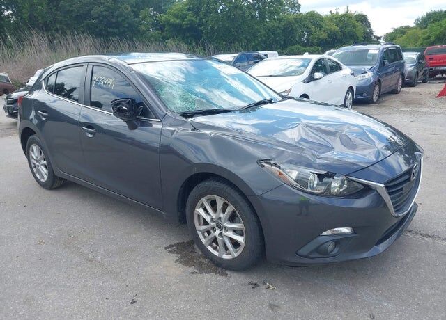 2015 MAZDA Mazda3