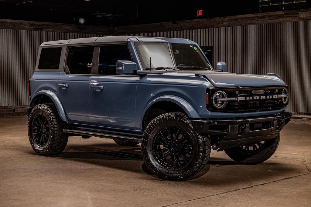 2024 FORD Bronco