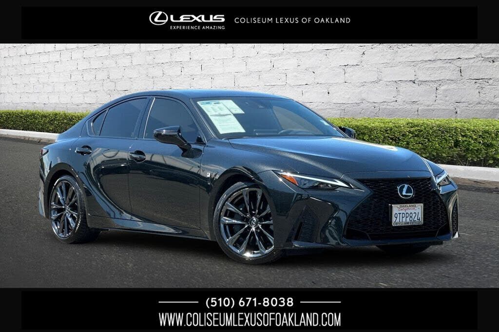 2025 LEXUS IS