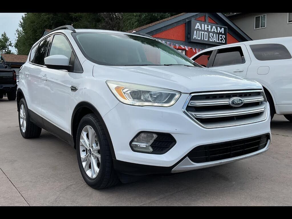 2017 FORD Escape