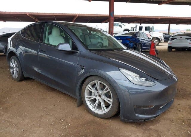 2022 TESLA Model Y