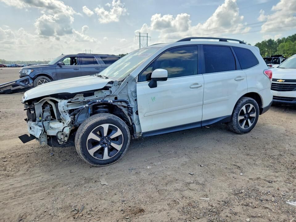 2017 SUBARU Forester