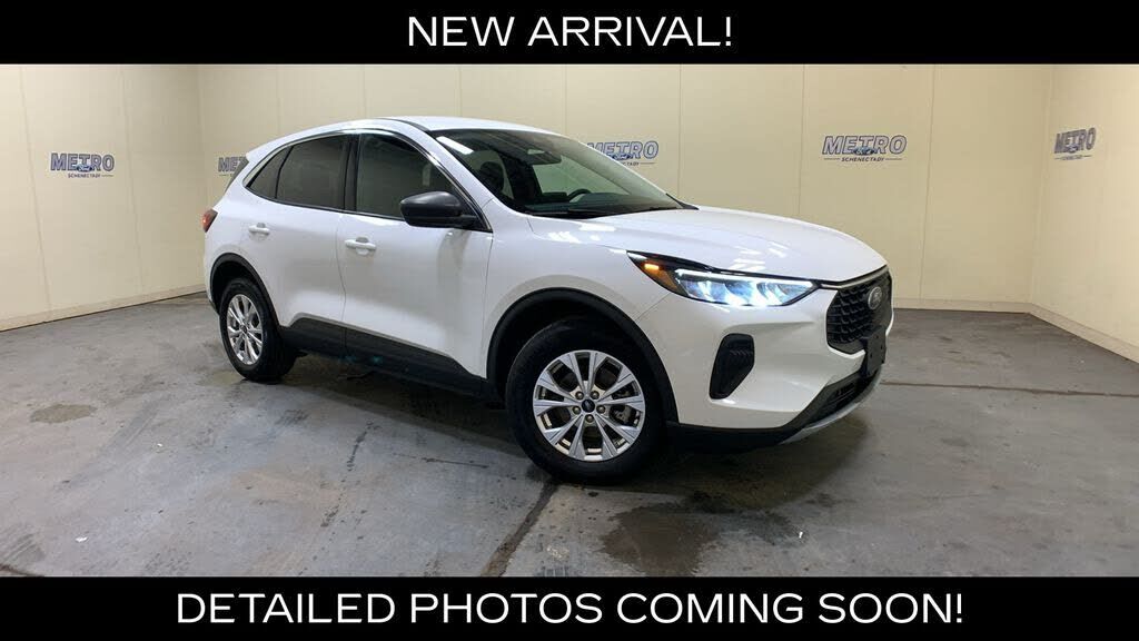 2023 FORD Escape
