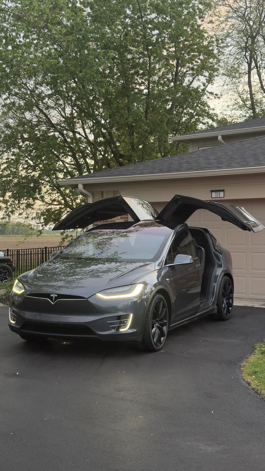 2020 TESLA Model X