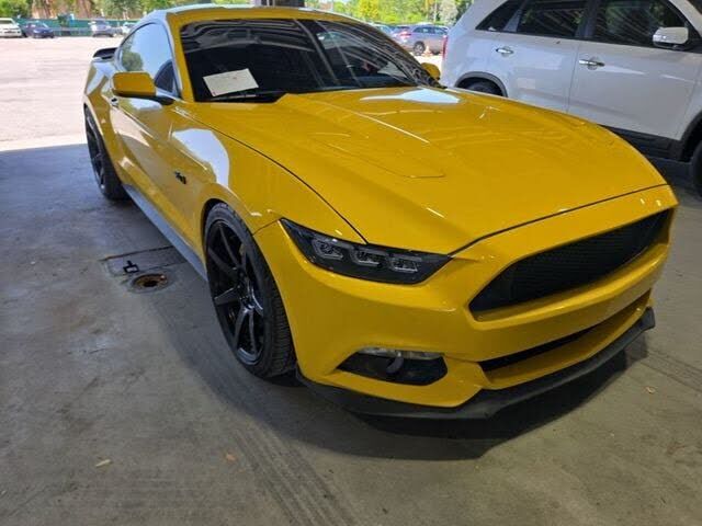2017 FORD Mustang