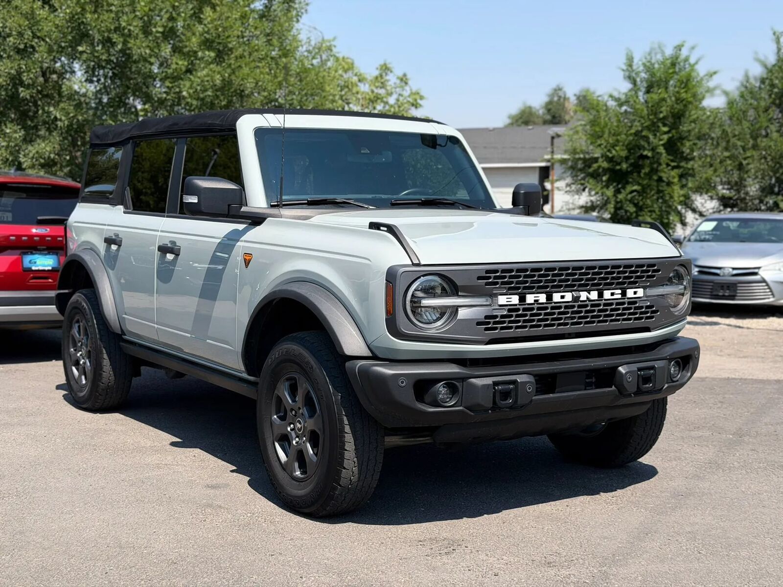 2023 FORD Bronco