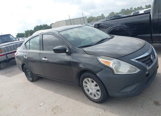 2018 NISSAN Versa