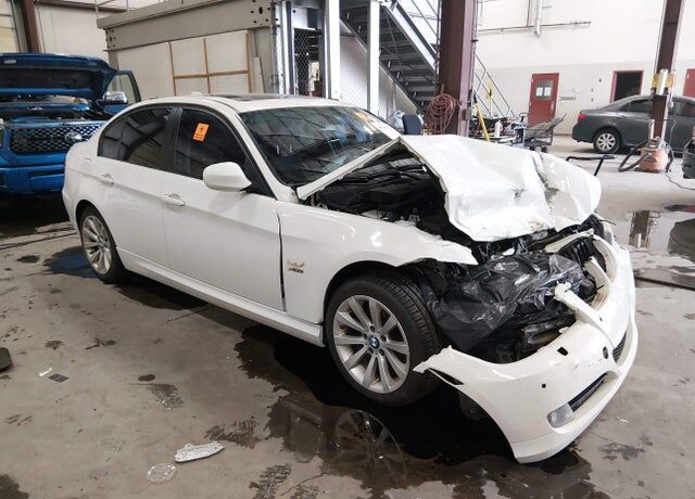 2011 BMW 3 Series