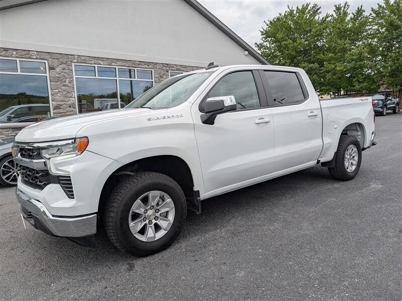 2025 CHEVROLET Silverado