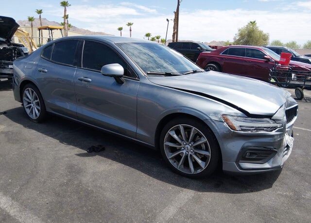 2021 VOLVO S60