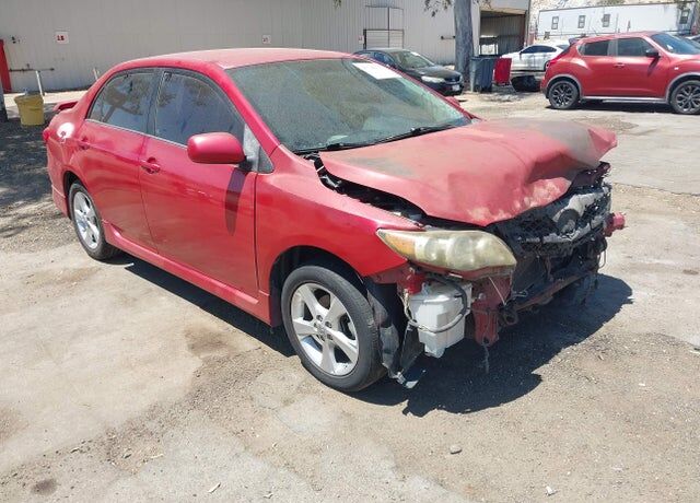 2011 TOYOTA Corolla